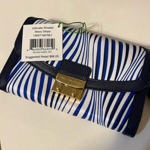 NWT Vera Bradley Wristlet